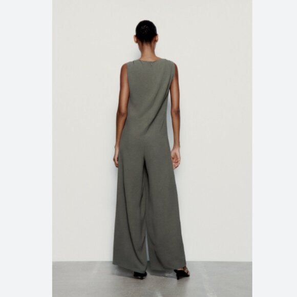 Zara Green Long Flowy Sleeveless Jumpsuit - Picture 3 of 7